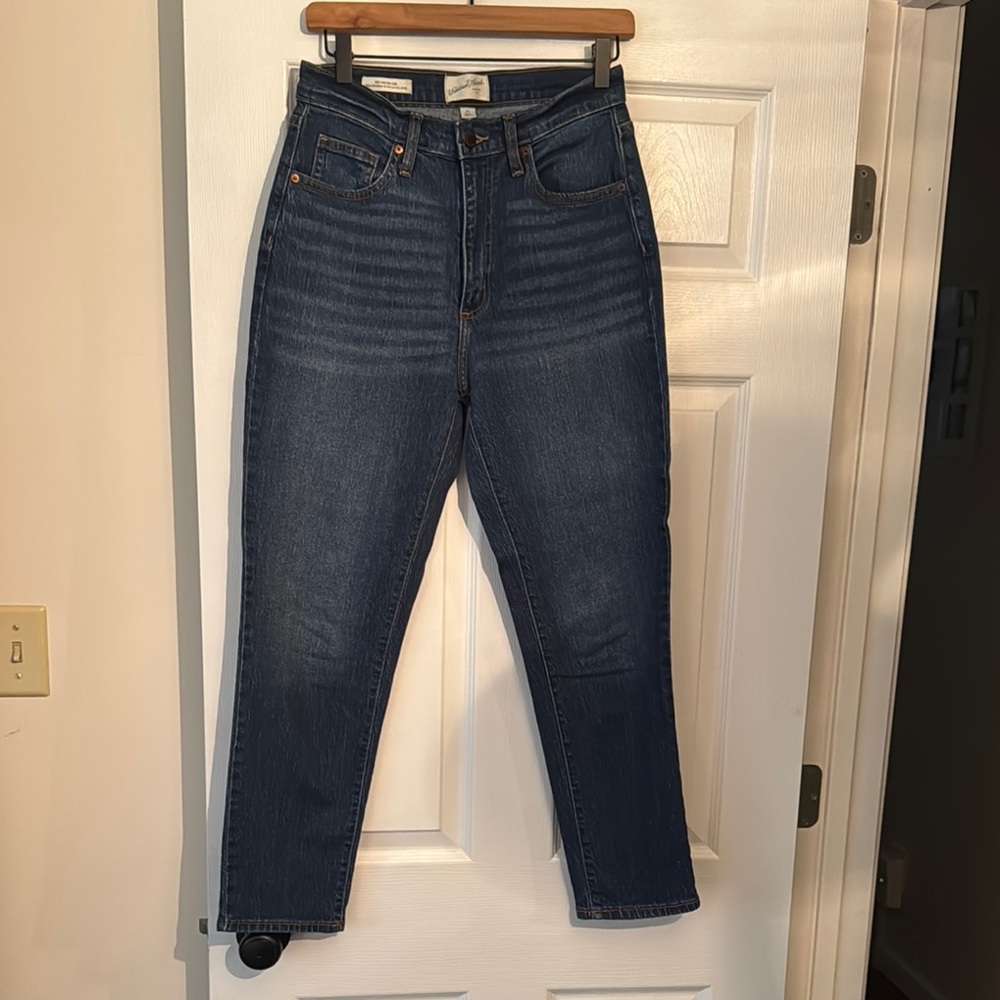 Universal Thread High Rise Blue Jeans - Picture 3 of 5